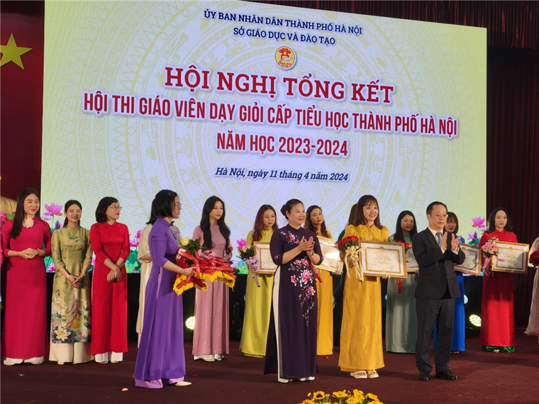 Hà Nội: 150 giáo viên đoạt giải giáo viên dạy giỏi cấp tiểu học thành phố Hà Nội năm học 2023-2024 -0